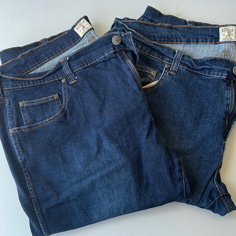 Relaxed Blue Denim Jeans with Classic Wash